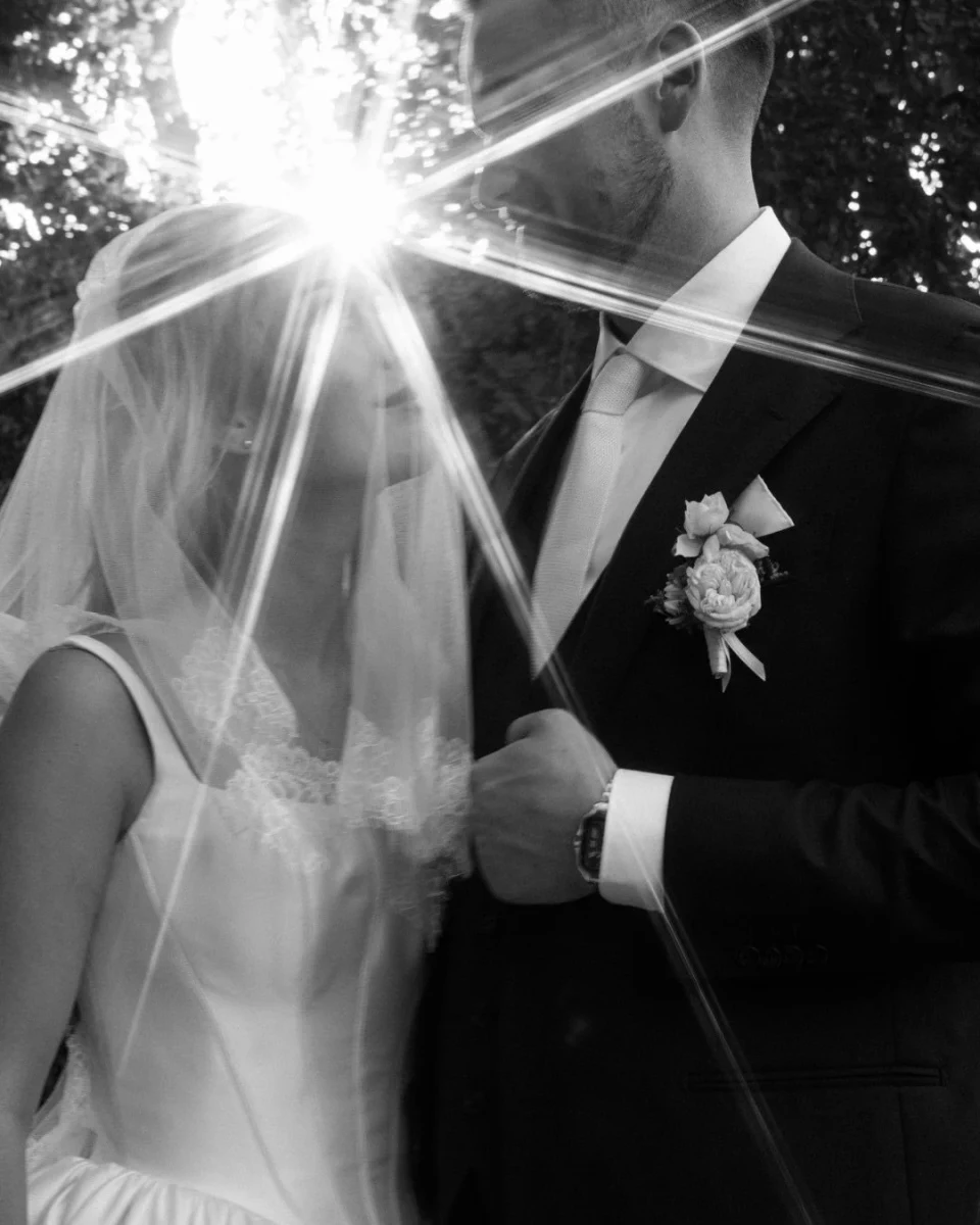 Saskia & Julian — dress: @beloved_hochzeitsstudio; suit: @suitsupply; flowers: @saltoflorale; venue: @schlossteutschenthal